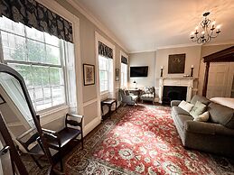 Dinsmore Boutique Inn