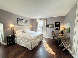 Dinsmore Boutique Inn