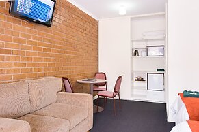 The Standpipe Golf Motor Inn