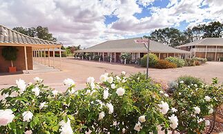 The Standpipe Golf Motor Inn