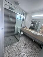 Albury Garden Court Motel