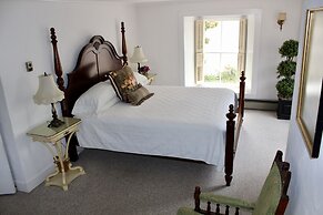 Merritt House Hotel