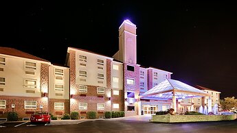 Best Western Plus Sandusky Hotel & Suites