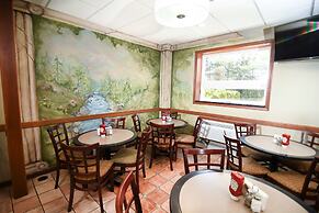 Best Western Plus Sandusky Hotel & Suites