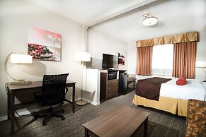 Best Western Plus Sandusky Hotel & Suites