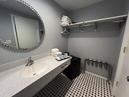 American Boutique Inn - Lakeview