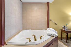 Best Western Plus Grand-Sault Hotel & Suites