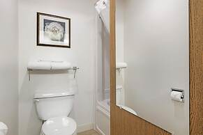 Best Western Plus Grand-Sault Hotel & Suites