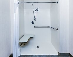 Holiday Inn Express & Suites Houston East, by IHG