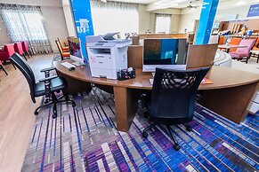 Holiday Inn Express & Suites Houston East, by IHG