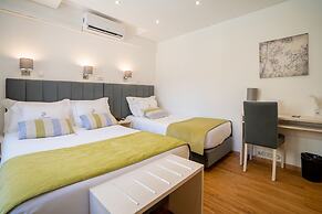 Dinya Lisbon Hotel