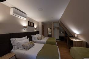 Dinya Lisbon Hotel