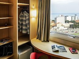 ibis Macae