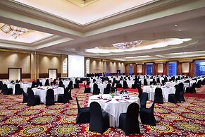 The Ritz-Carlton Jakarta, Mega Kuningan