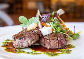 The Ritz-Carlton Jakarta, Mega Kuningan