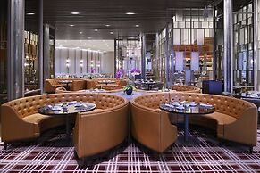 The Ritz-Carlton Jakarta, Mega Kuningan