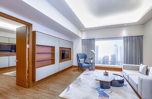 The Ritz-Carlton Jakarta, Mega Kuningan