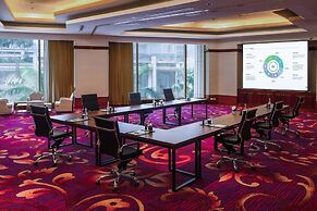 The Ritz-Carlton Jakarta, Mega Kuningan