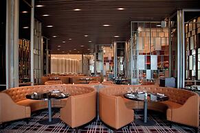 The Ritz-Carlton Jakarta, Mega Kuningan