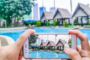 The Ritz-Carlton Jakarta, Mega Kuningan