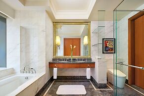 The Ritz-Carlton Jakarta, Mega Kuningan