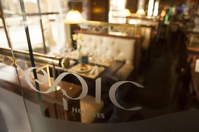 Epic Hotel Villa Mercedes