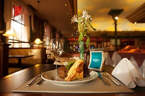 Epic Hotel Villa Mercedes