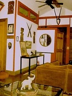 Whistler's Inn Bed & Breakfast