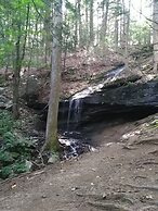 Whistler's Inn Bed & Breakfast