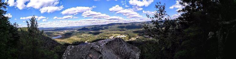 Whistler's Inn Bed & Breakfast