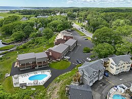 Ogunquit River Inn & Suites