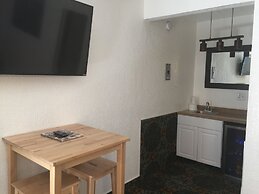 Tradewinds Hotel LAX Airport