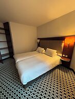 Kyriad Limoges Centre - Gare - Atrium