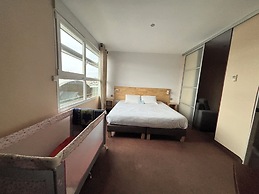 Kyriad Limoges Centre - Gare - Atrium