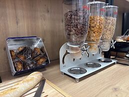 Kyriad Limoges Centre - Gare - Atrium