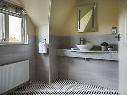 Careys Manor & Senspa