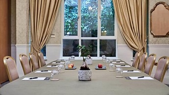 Careys Manor & Senspa