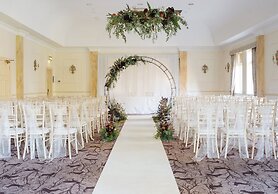 Careys Manor & Senspa