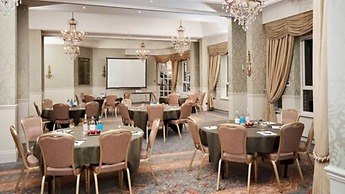 Careys Manor & Senspa