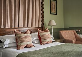 Careys Manor & Senspa