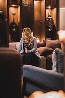 Hotel 71 by Preferred Hotels & Resorts