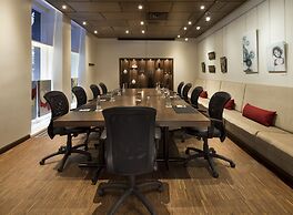 Hotel 71 by Preferred Hotels & Resorts