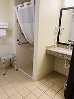 AmericInn by Wyndham Kewanee