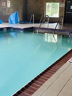 AmericInn by Wyndham Kewanee