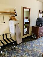 AmericInn by Wyndham Kewanee