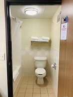 AmericInn by Wyndham Kewanee