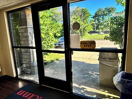 AmericInn by Wyndham Kewanee