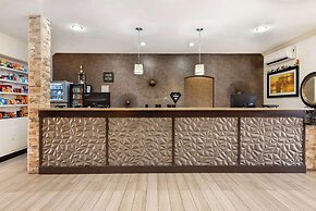 Best Western Plus Eagleridge Inn & Suites