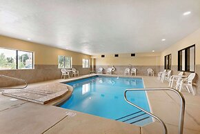 Best Western Plus Eagleridge Inn & Suites