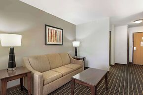Best Western Plus Eagleridge Inn & Suites